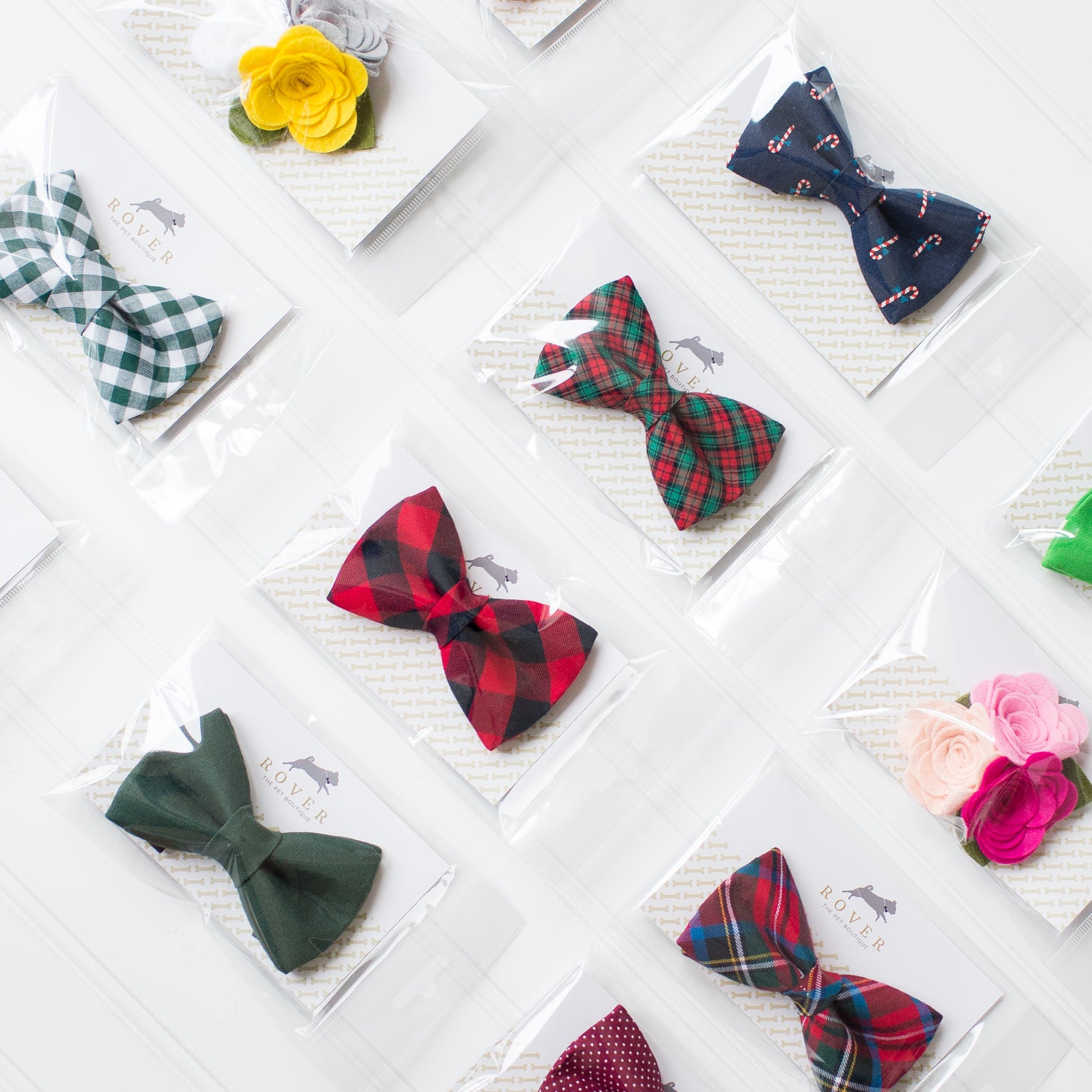 HOLIDAY GIFT GUIDE FOR YOUR FURRY FRIENDS