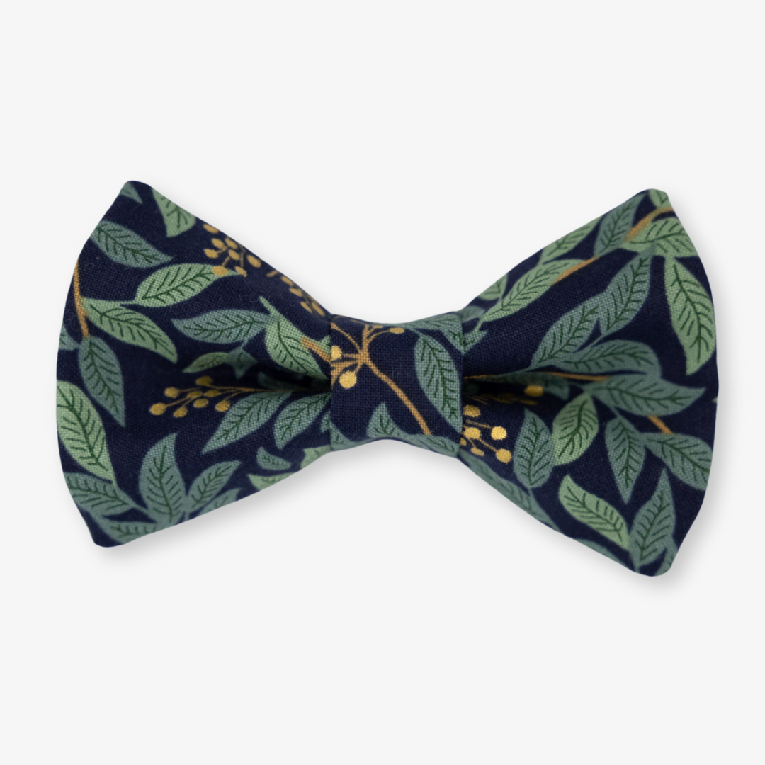Winter Berry Dog Bow Tie